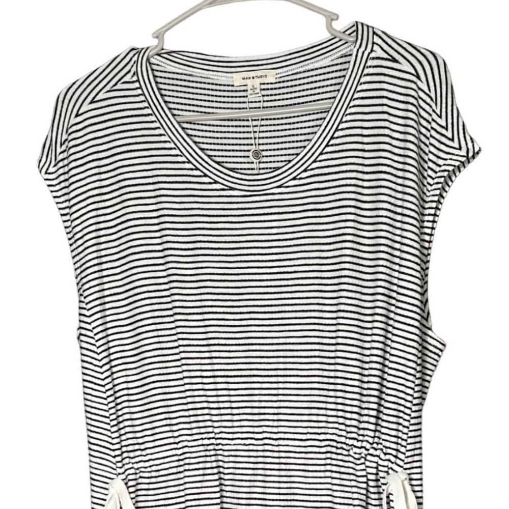 Max Studio women's black and white sleeveless top/coverup size L NWT - Picture 2 of 10
